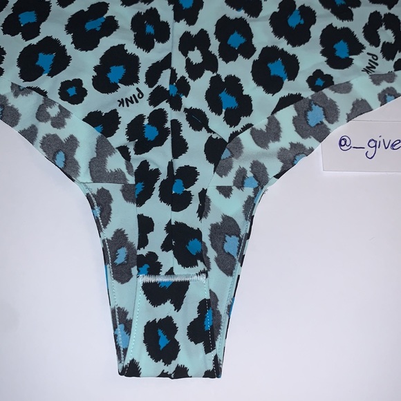 Seamless Blue Leopard Pink Thong Large Victoriaโs - Picture 7 of 15